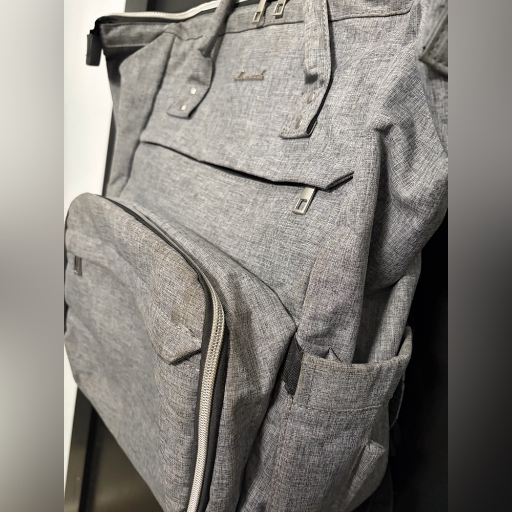 Sleek Gray Lovevook Backpack - Picture 2 of 16